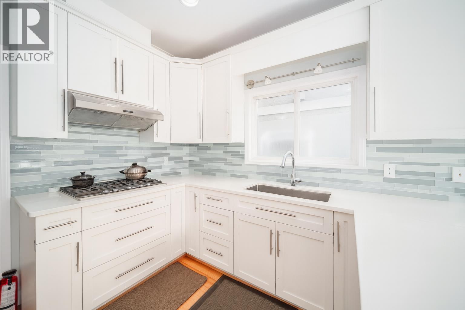 2726 W 42nd Avenue, Vancouver, British Columbia  V6N 3G5 - Photo 6 - R3107406