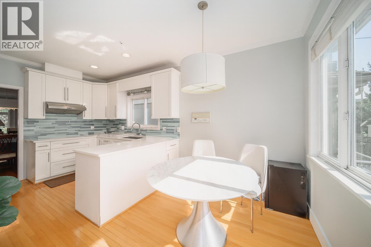 2726 W 42nd Avenue, Vancouver, British Columbia  V6N 3G5 - Photo 9 - R3107406