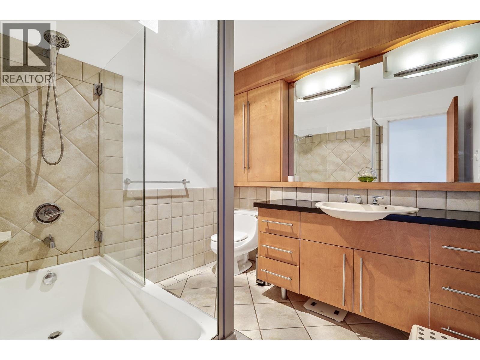 821 Jackson Crescent, New Westminster, British Columbia  V3L 4S1 - Photo 29 - R3107414