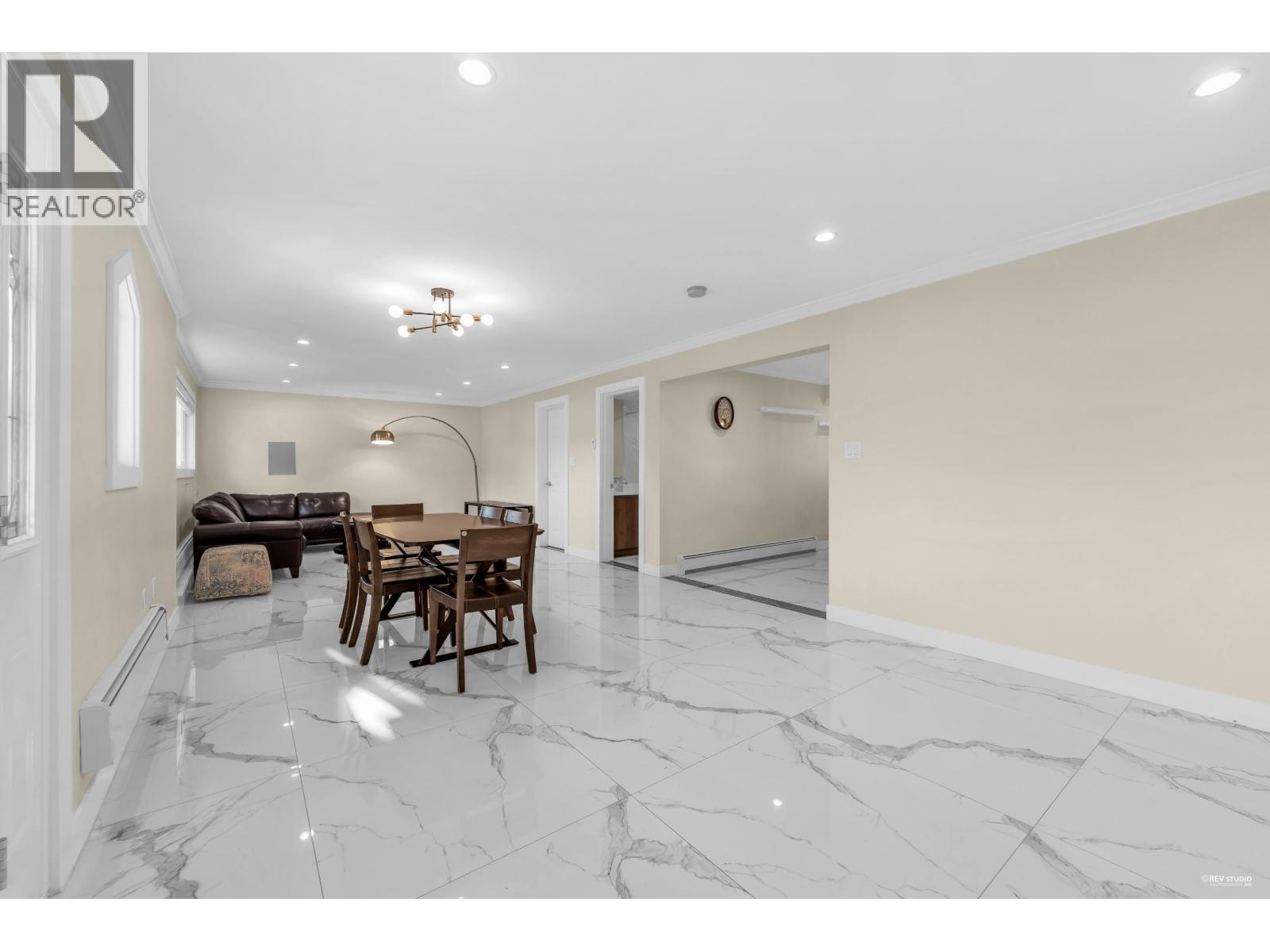 10771 Roselea Crescent, Richmond, British Columbia  V7A 2R5 - Photo 4 - R3107423