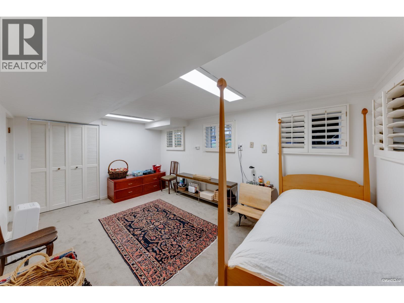 670 Montroyal Boulevard, North Vancouver, British Columbia  V7R 2G3 - Photo 17 - R3107427