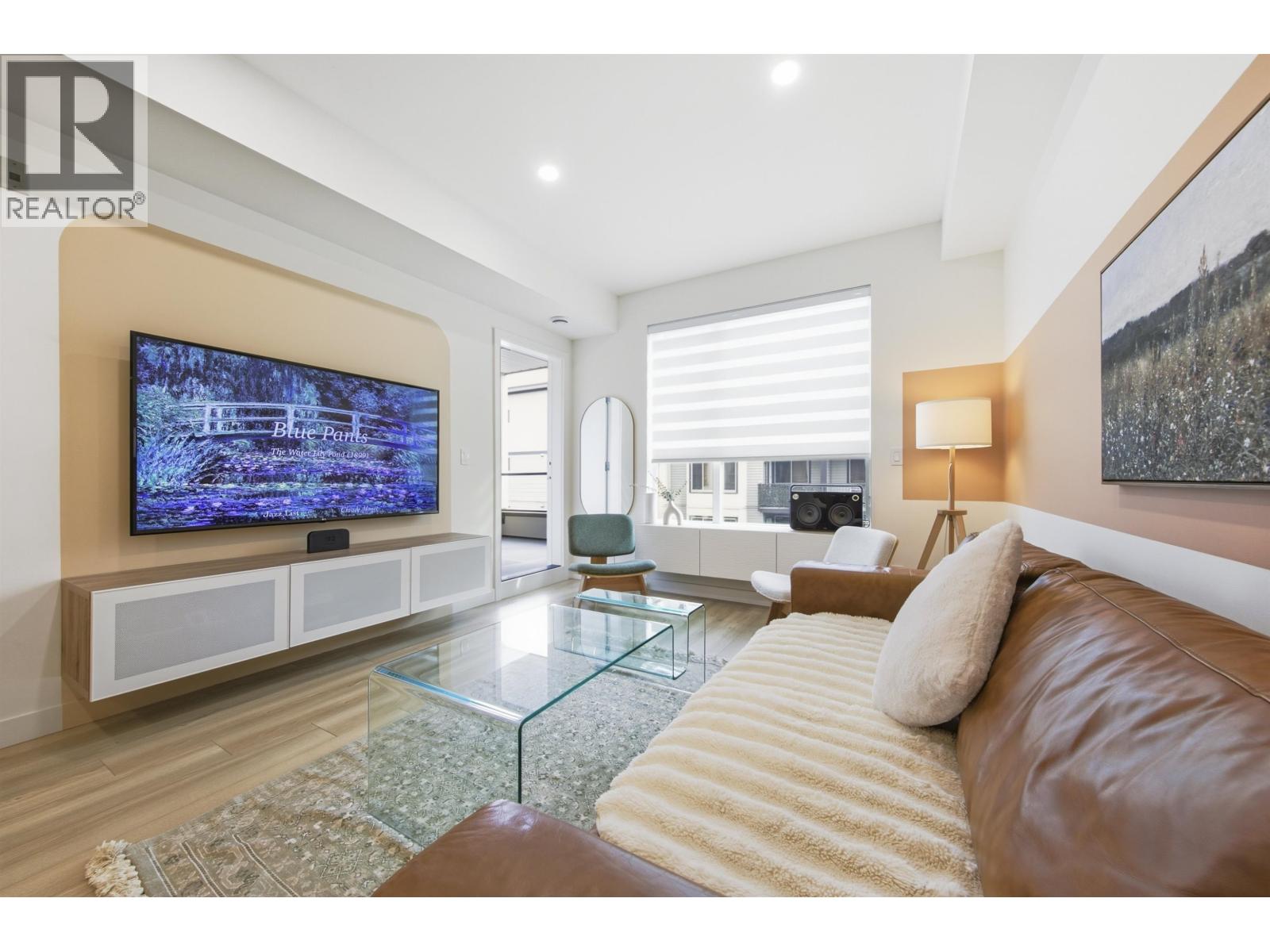 303 11913 Burnett Street, Maple Ridge, British Columbia  V2X 4N1 - Photo 8 - R3105047