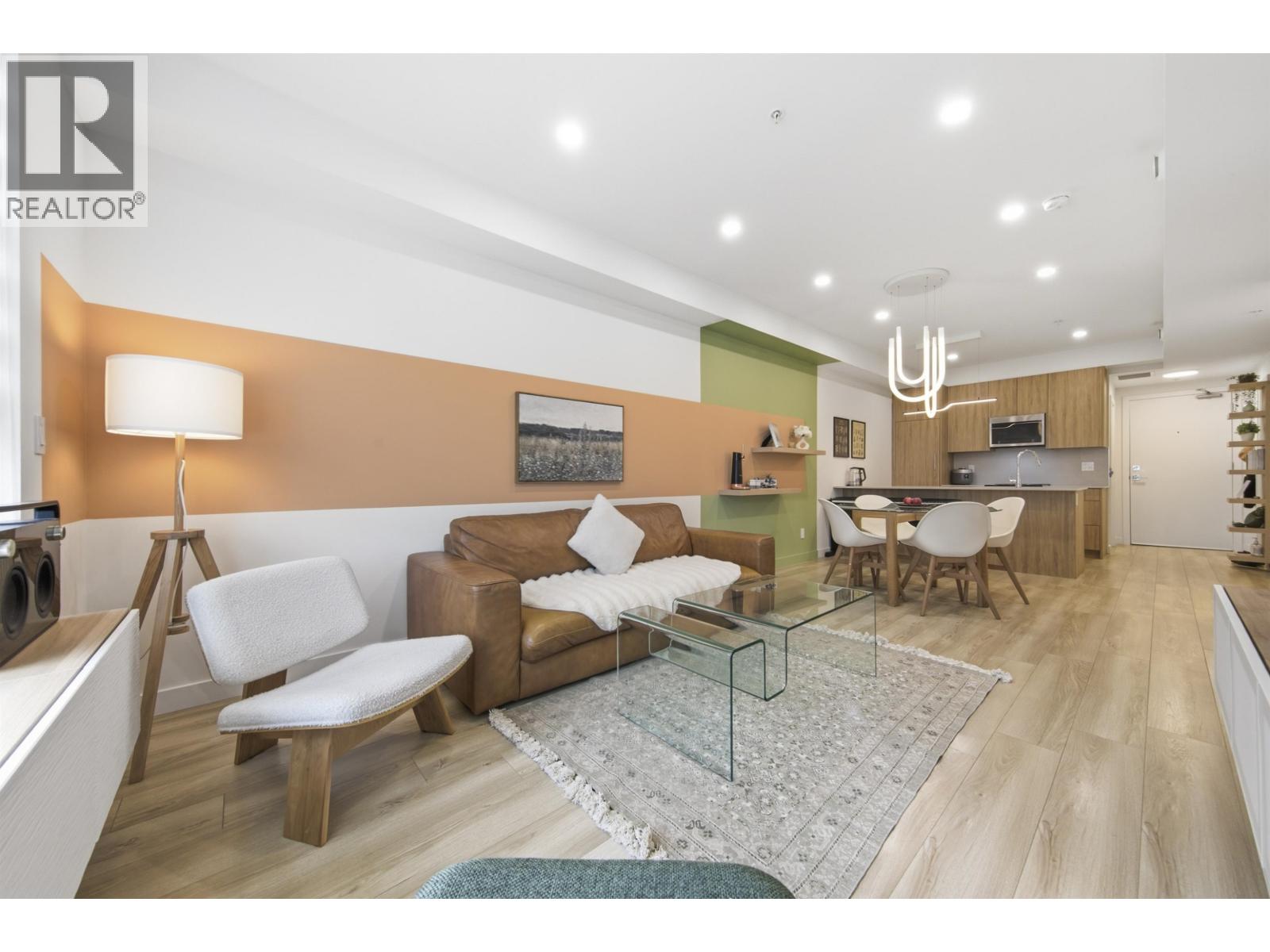 303 11913 Burnett Street, Maple Ridge, British Columbia  V2X 4N1 - Photo 9 - R3105047