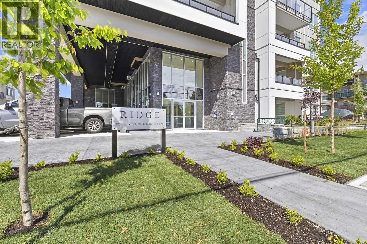 303 11913 Burnett Street, Maple Ridge, British Columbia  V2X 4N1 - Photo 1 - R3105047