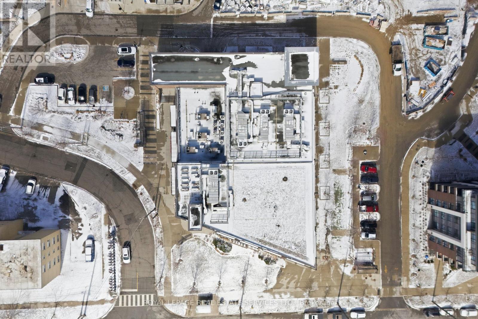 10 Neighbourhood Lane, Toronto, Ontario  M8Y 0A4 - Photo 23 - W12945356