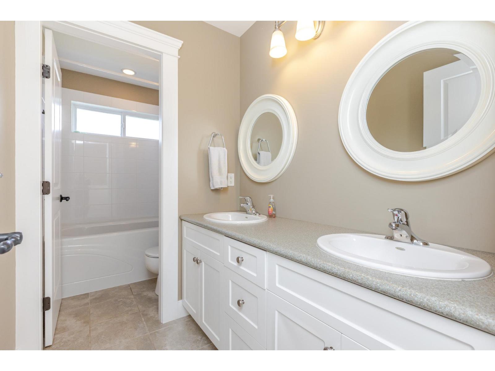 4722 217a Street, Langley, British Columbia  V3A 2N7 - Photo 23 - R3105944