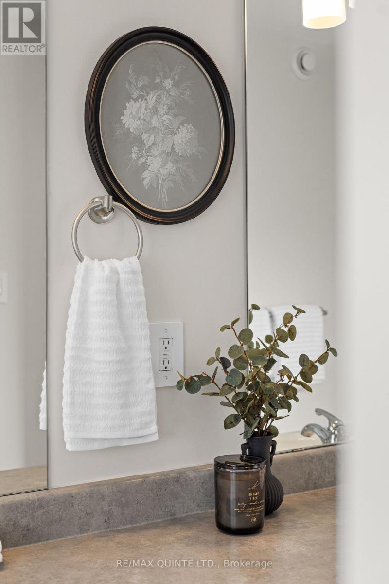 1 Miramichi Street, Belleville, Ontario  K8N 0T3 - Photo 35 - X12966044