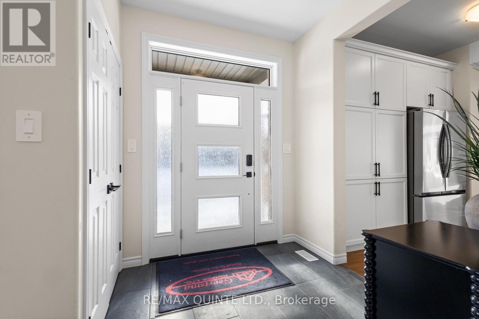 1 Miramichi Street, Belleville, Ontario  K8N 0T3 - Photo 9 - X12966044