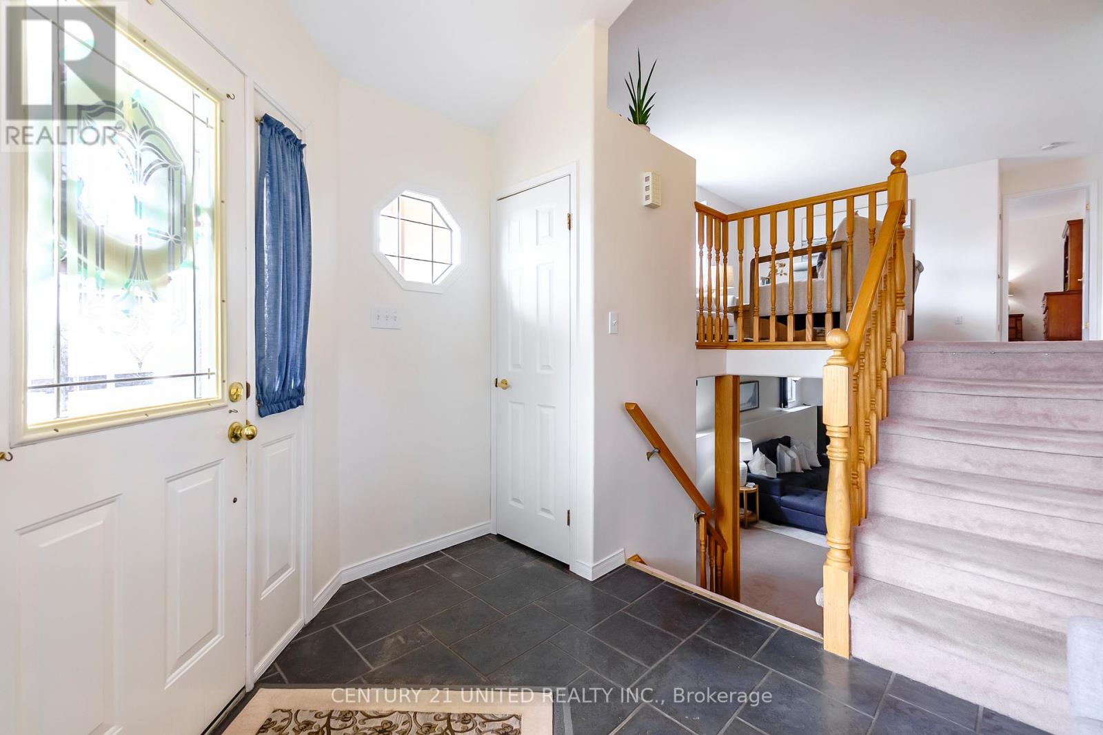 626 Trailview Drive, Peterborough, Ontario  K9J 8P3 - Photo 5 - X12966138