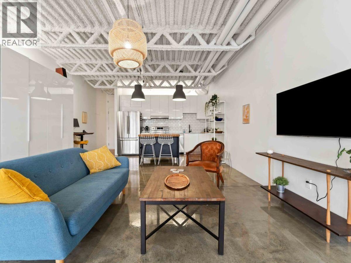 330 350 E 2nd Avenue, Vancouver, British Columbia  V5T 4R8 - Photo 2 - R3107093