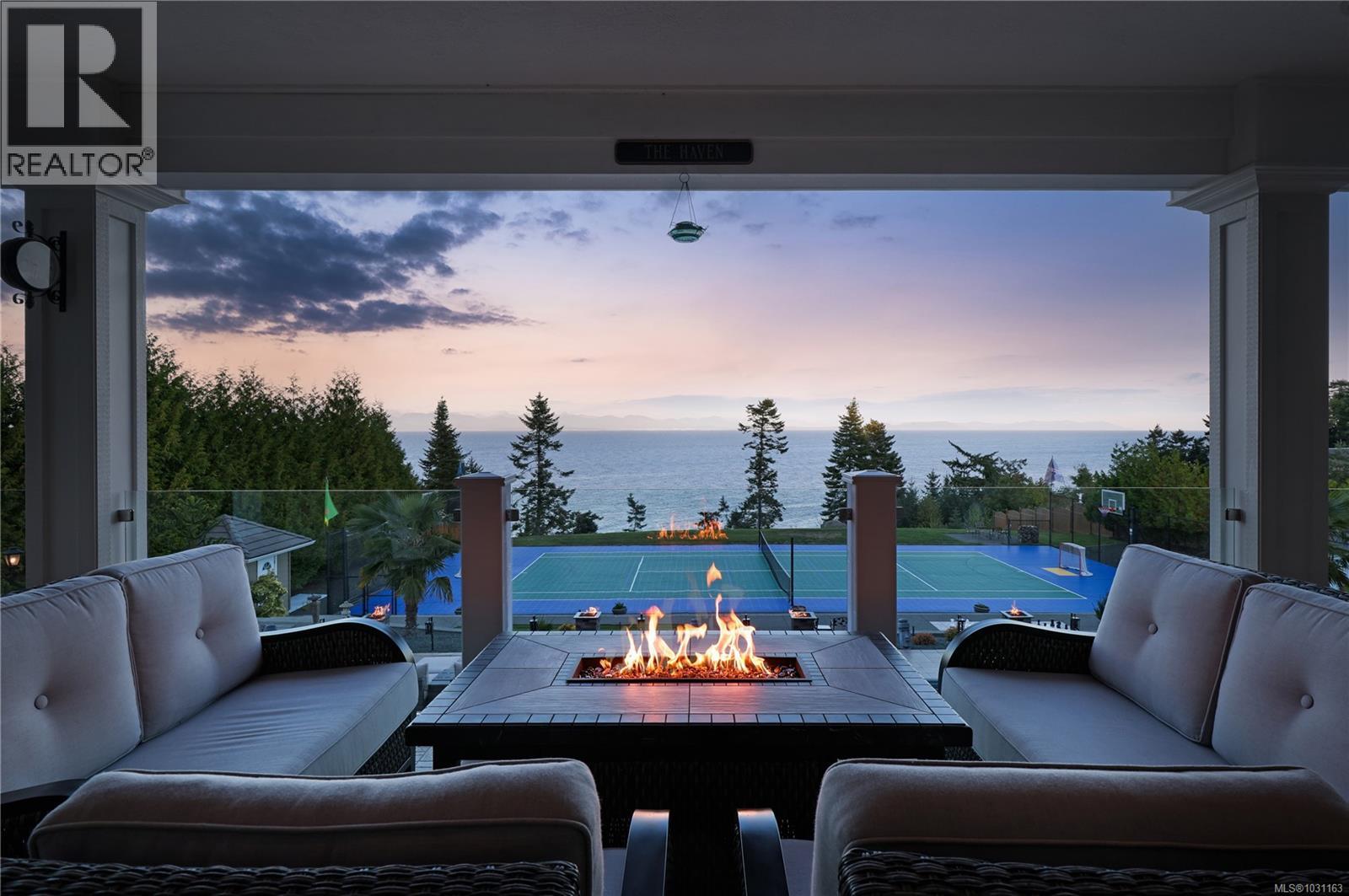 6480 Eagles Dr, Courtenay, British Columbia  V9J 1V3 - Photo 5 - 1031163