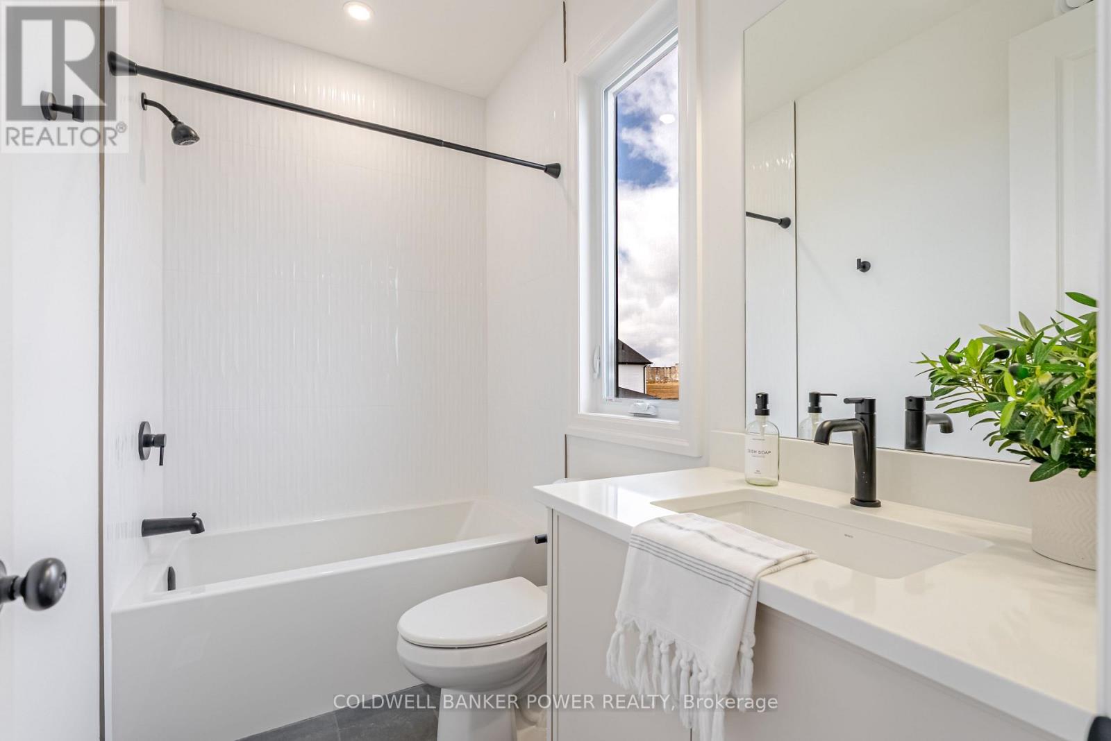 3147 Gillespie Trail, London South, Ontario  N6P 0H3 - Photo 37 - X12966064