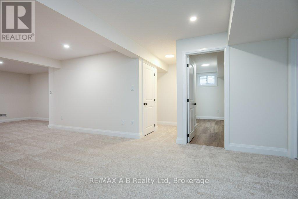 48 Quartz Street, East Zorra-Tavistock, Ontario  N0B 2R0 - Photo 41 - X12556666