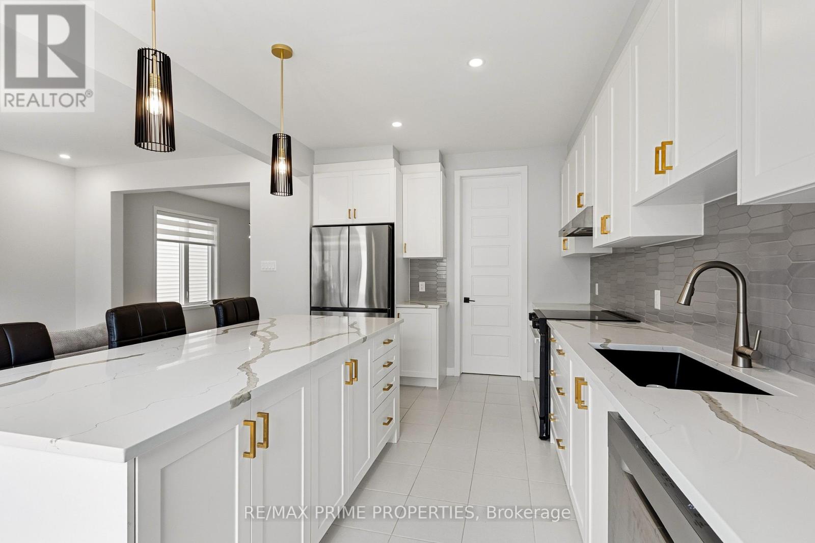 222 Douglas Hardie Street, North Grenville, Ontario  K0G 1J0 - Photo 17 - X12966040