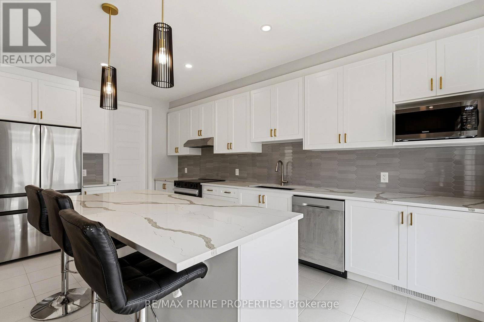 222 Douglas Hardie Street, North Grenville, Ontario  K0G 1J0 - Photo 18 - X12966040