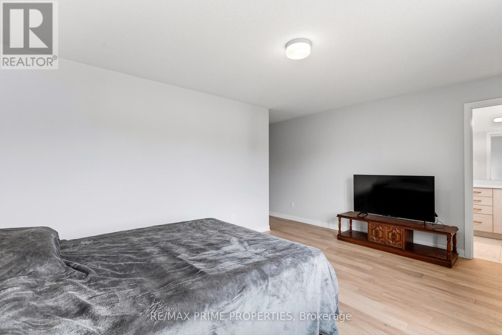 222 Douglas Hardie Street, North Grenville, Ontario  K0G 1J0 - Photo 33 - X12966040