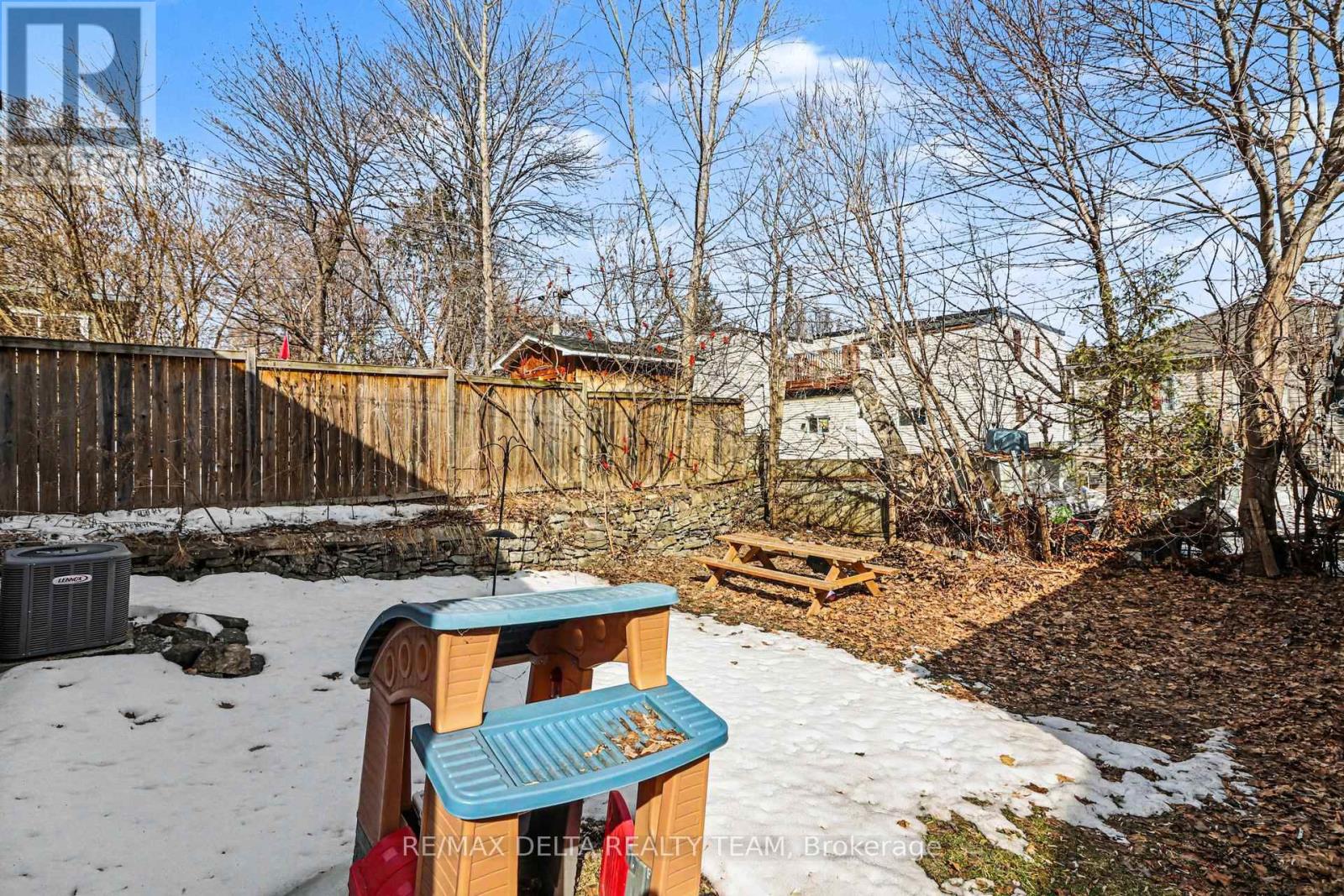 273 Shakespeare Street, Ottawa, Ontario  K1L 5M7 - Photo 12 - X12966046