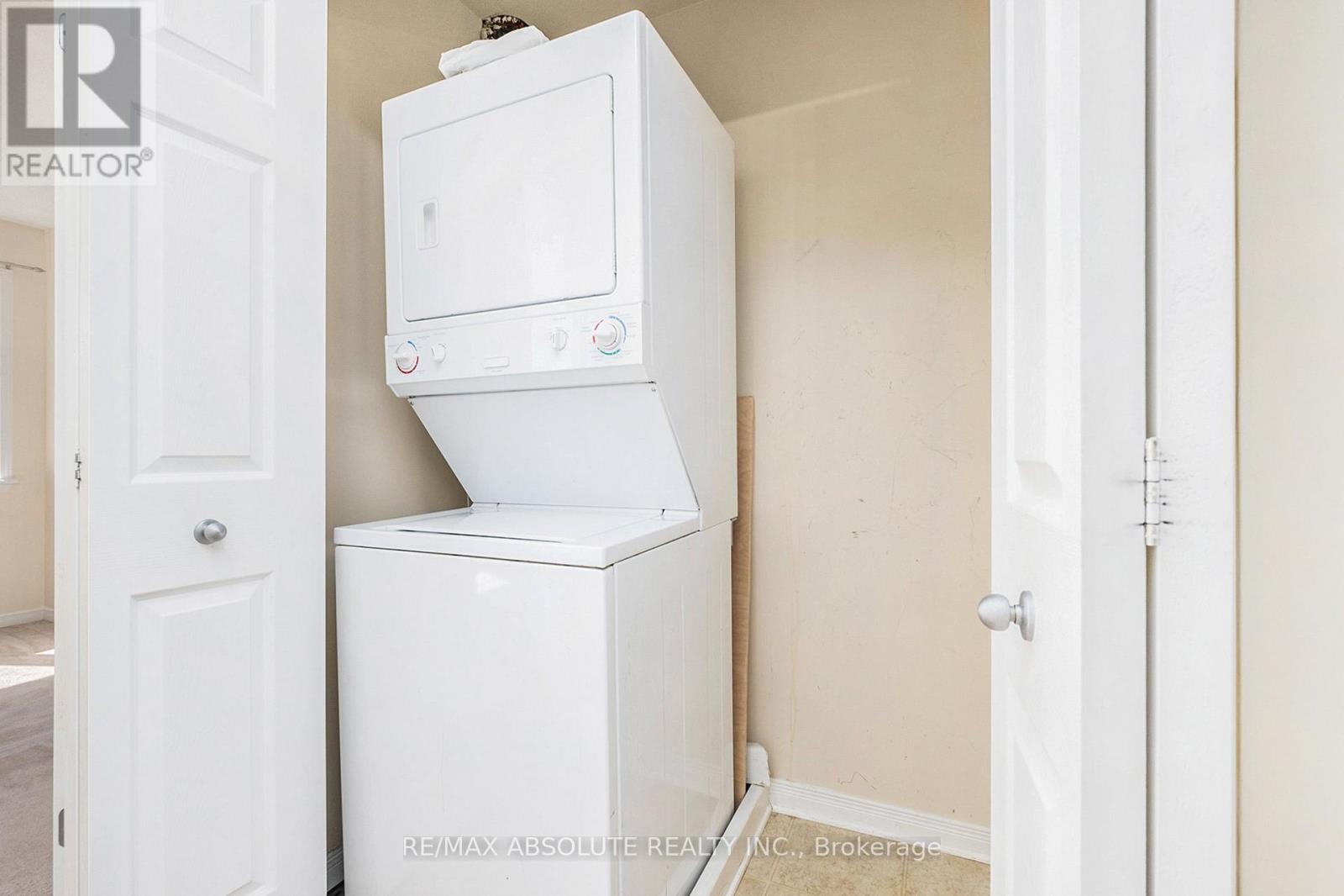 113 Keltie Private, Ottawa, Ontario  K2J 0A1 - Photo 8 - X12966060