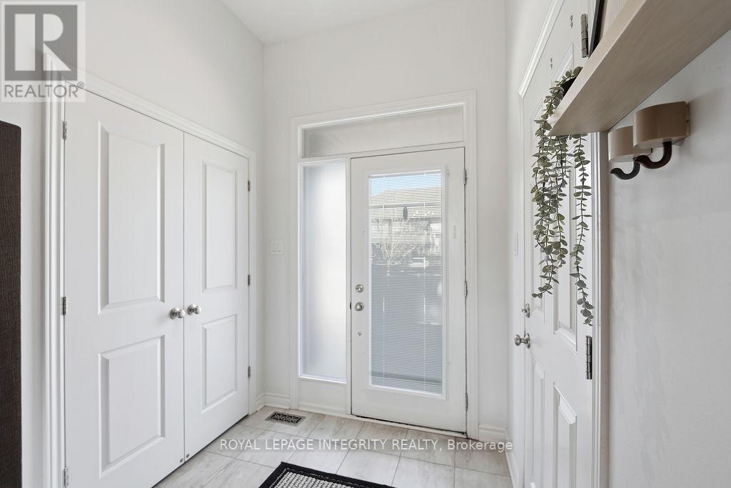 535 Borbridge Avenue, Ottawa, Ontario  K4M 0J1 - Photo 3 - X12966096