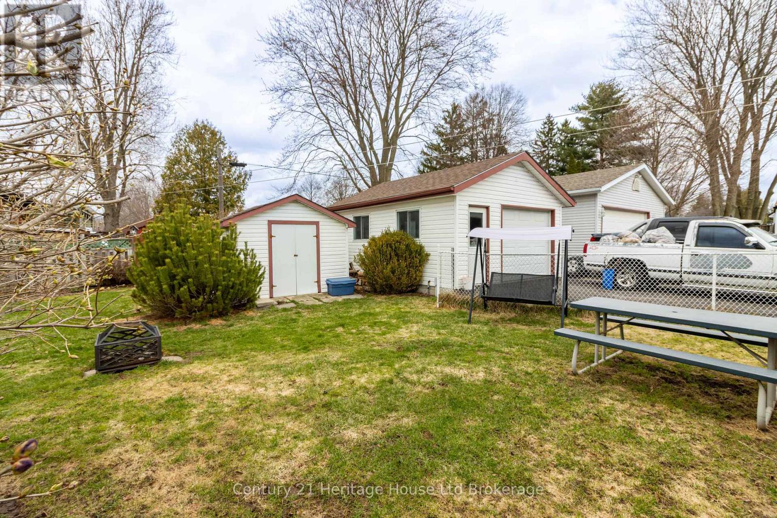 217 5th Avenue, Woodstock, Ontario N4S 2G2 - Photo 18 - X12966134