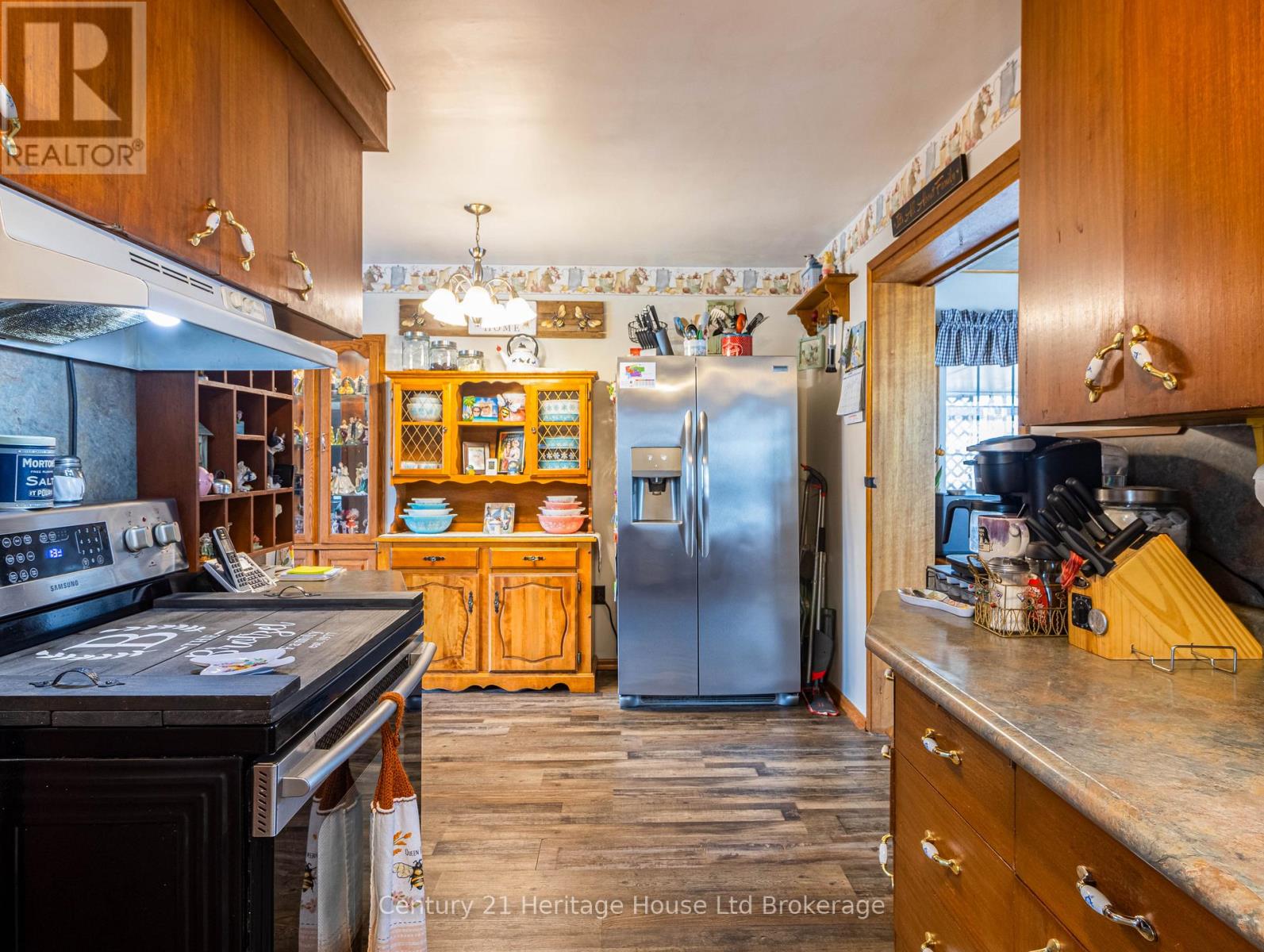 217 5th Avenue, Woodstock, Ontario N4S 2G2 - Photo 6 - X12966134