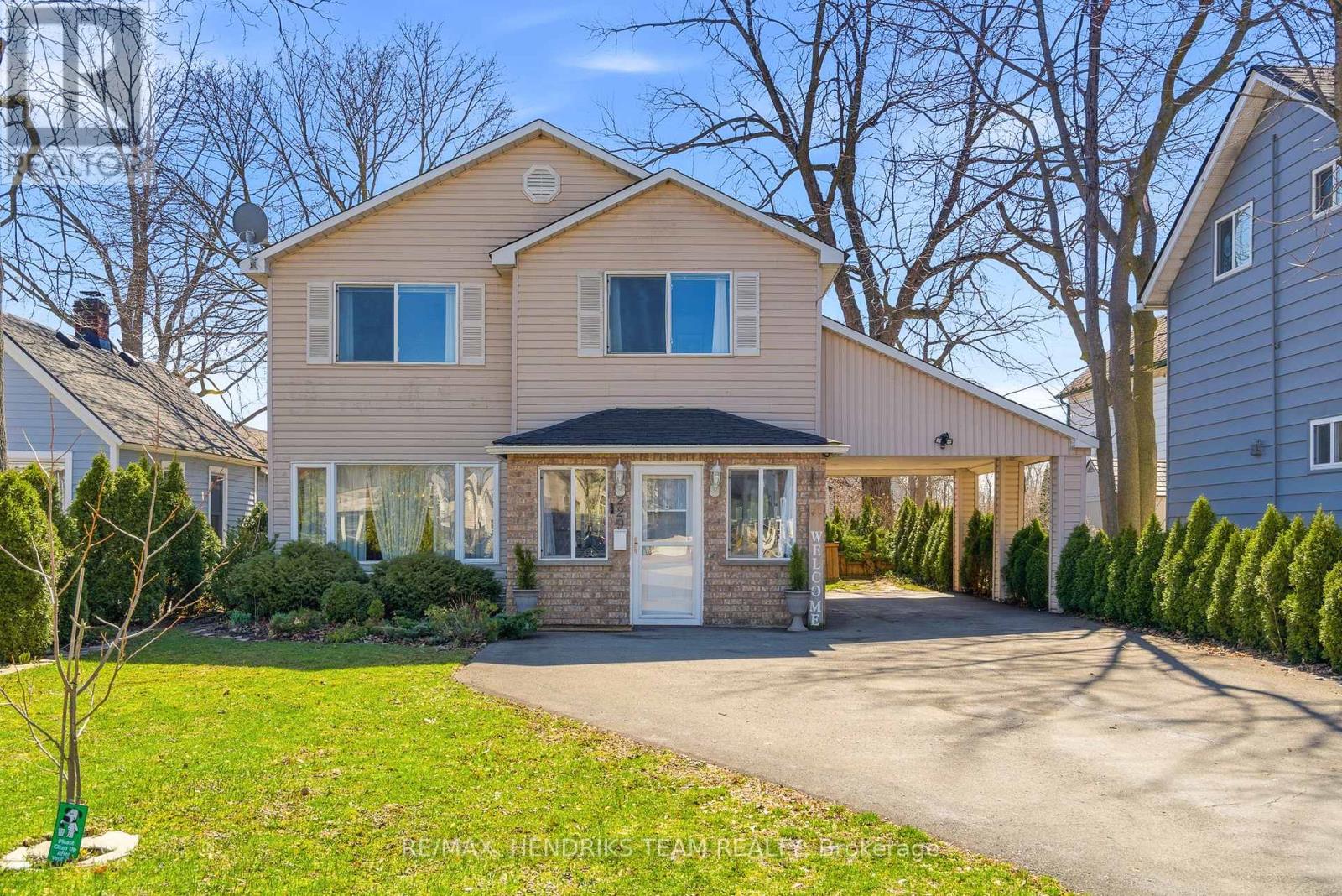 229 Jarvis Street, Fort Erie (Central), Ontario  L2A 2S7 - Photo 2 - X12966102