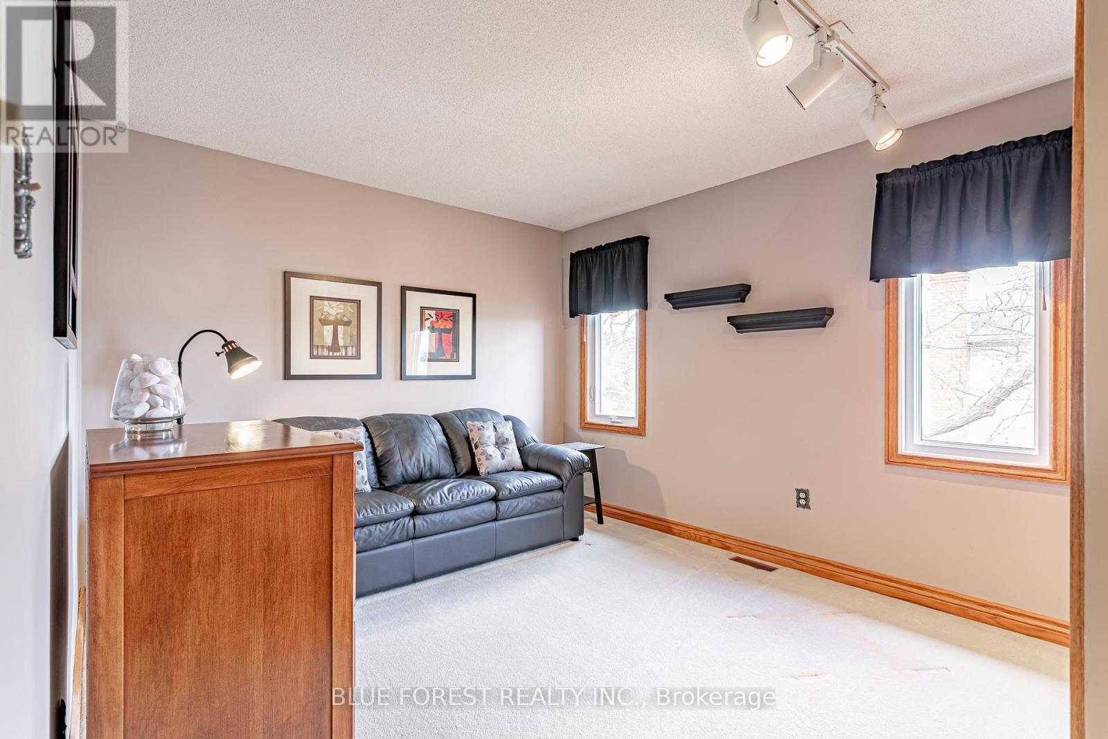 129 Wheeler Avenue, Thames Centre, Ontario  N0L 1G2 - Photo 25 - X12964968