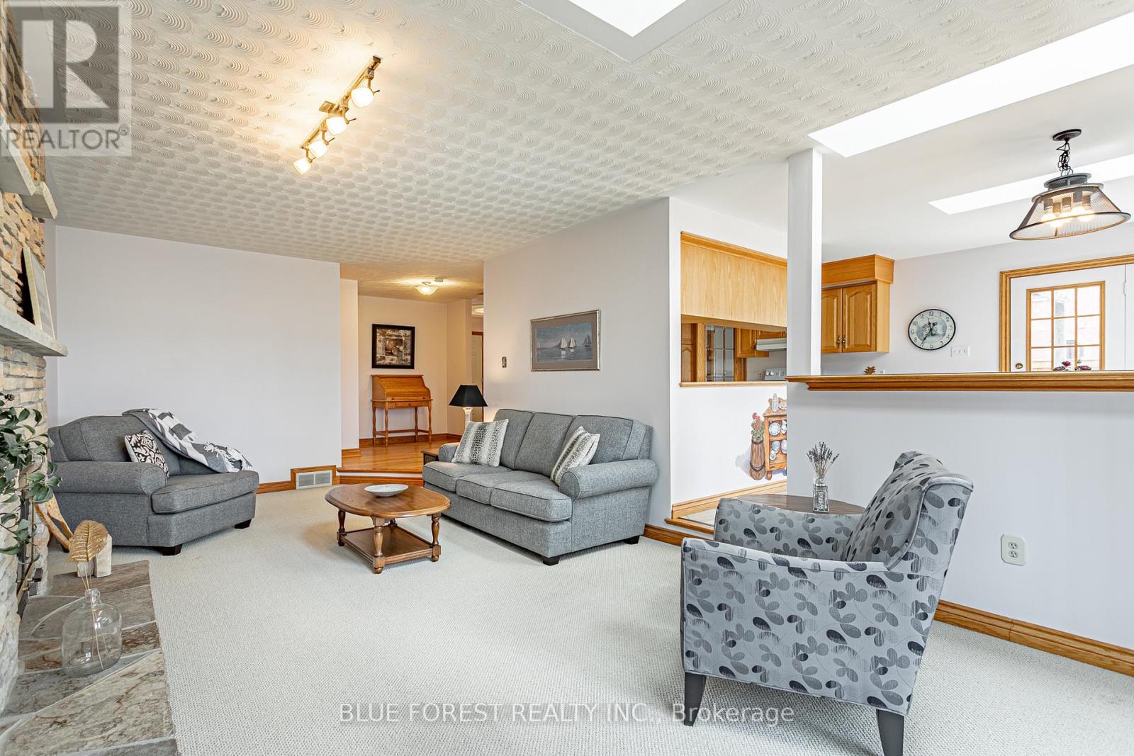 129 Wheeler Avenue, Thames Centre, Ontario  N0L 1G2 - Photo 12 - X12964968