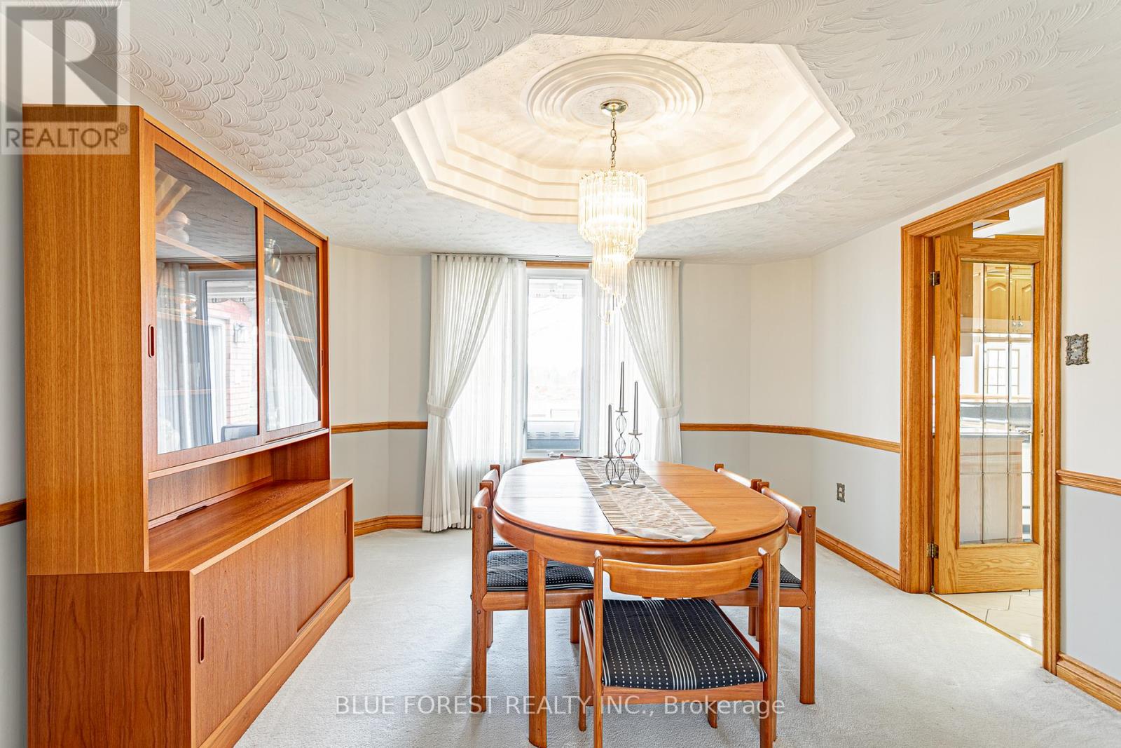 129 Wheeler Avenue, Thames Centre, Ontario  N0L 1G2 - Photo 5 - X12964968