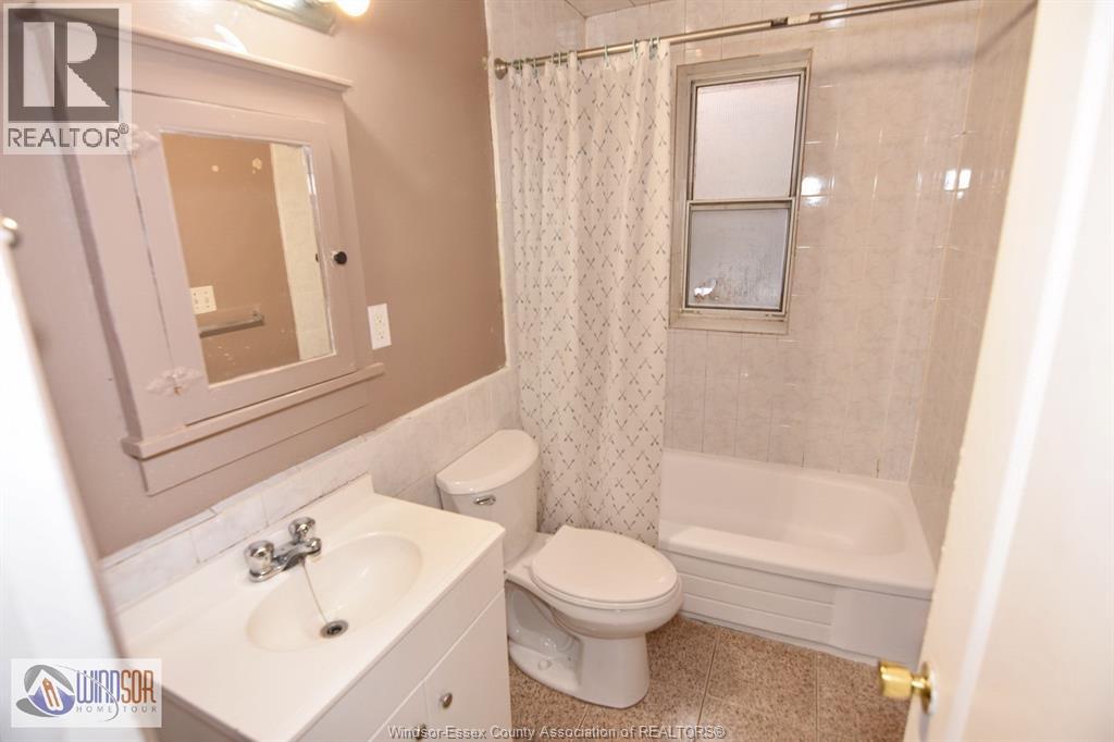 735-737 Partington, Windsor, Ontario  N9B 2N6 - Photo 19 - 26007273