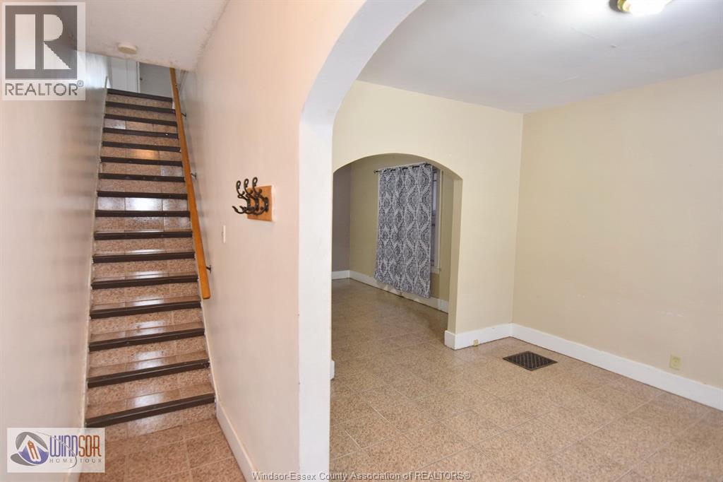 735-737 Partington, Windsor, Ontario  N9B 2N6 - Photo 3 - 26007273