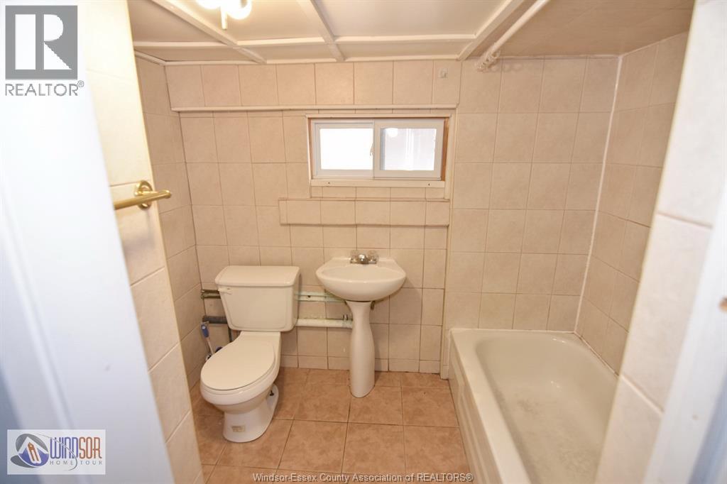 735-737 Partington, Windsor, Ontario  N9B 2N6 - Photo 34 - 26007273