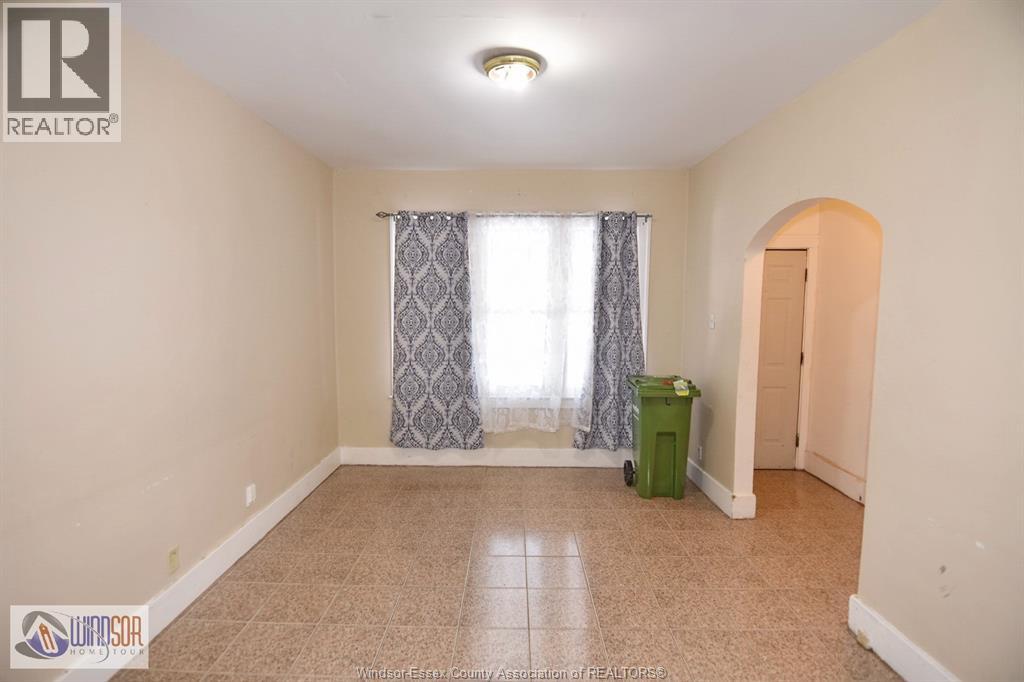 735-737 Partington, Windsor, Ontario  N9B 2N6 - Photo 5 - 26007273