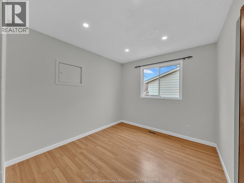 3700 Wildwood Drive Unit# Full House, Windsor, Ontario  N8R 2B6 - Photo 11 - 26007238