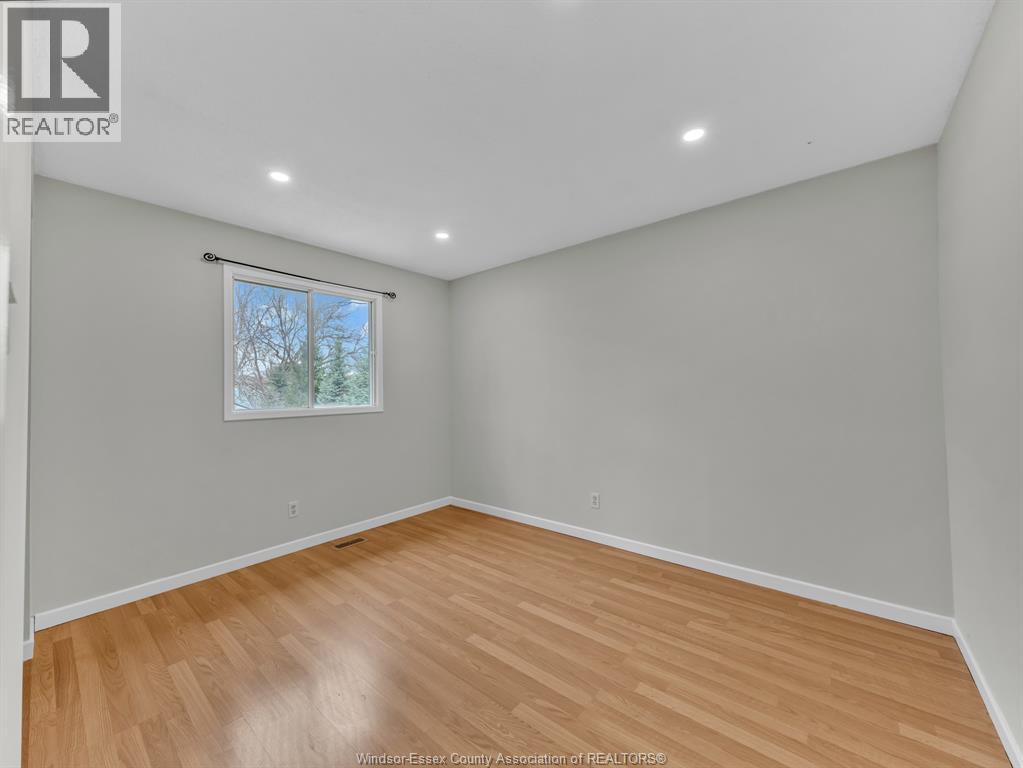 3700 Wildwood Drive Unit# Full House, Windsor, Ontario  N8R 2B6 - Photo 13 - 26007238