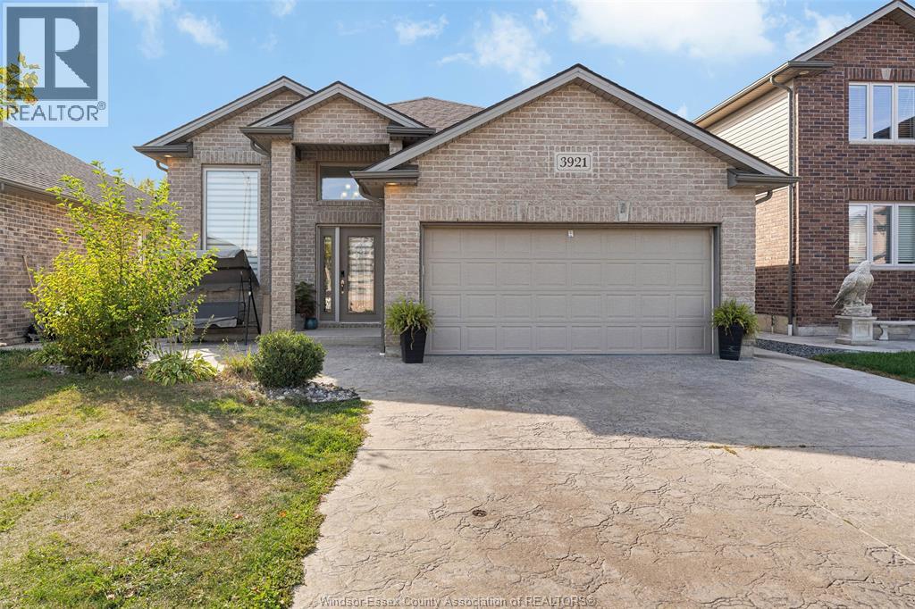 3921 Zanzibar CRESCENT, Windsor, Ontario