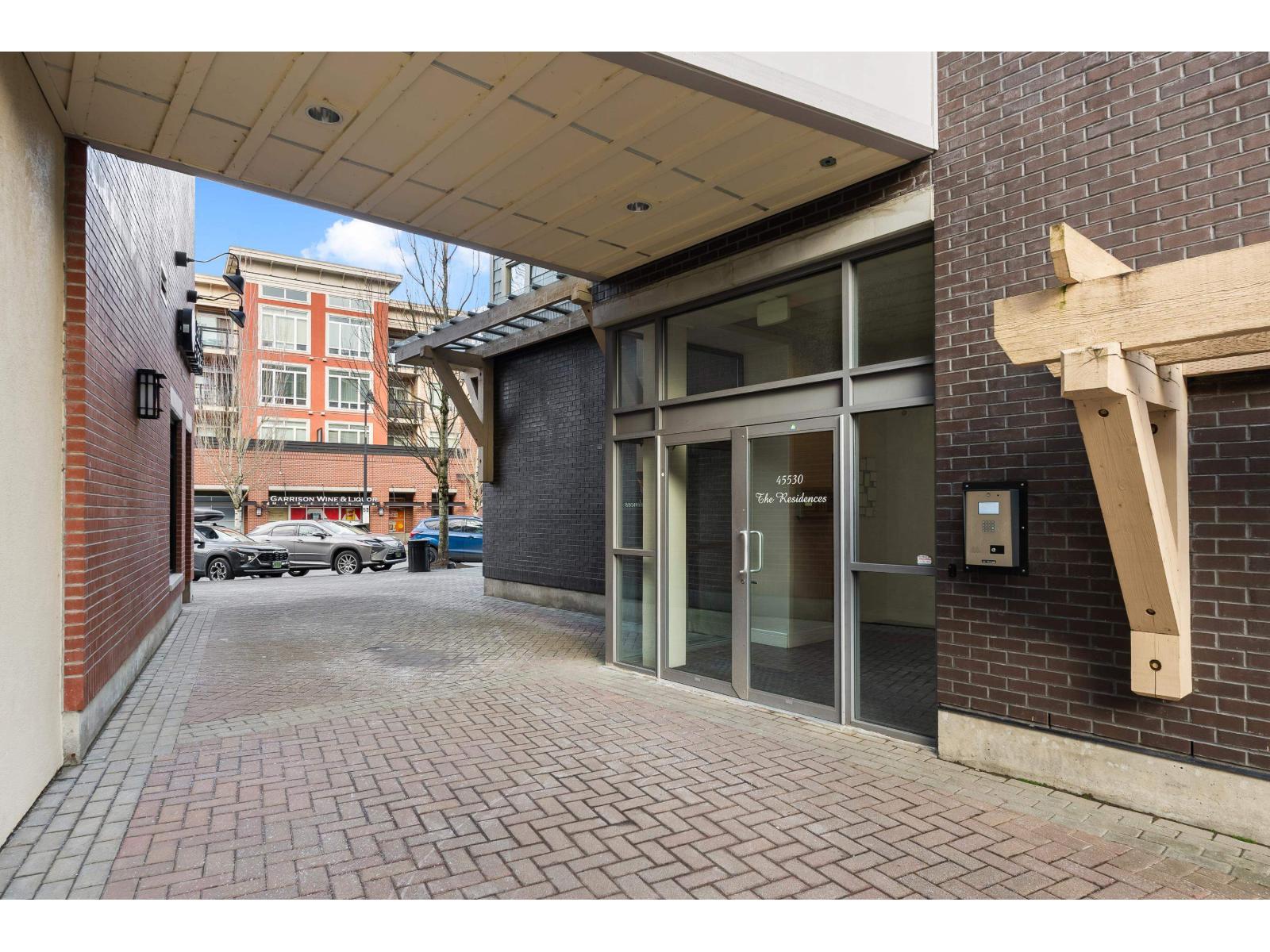 408 45530 Market Way, Garrison Crossing, Chilliwack, British Columbia V2R 0M5 - Photo 3 - R3091309