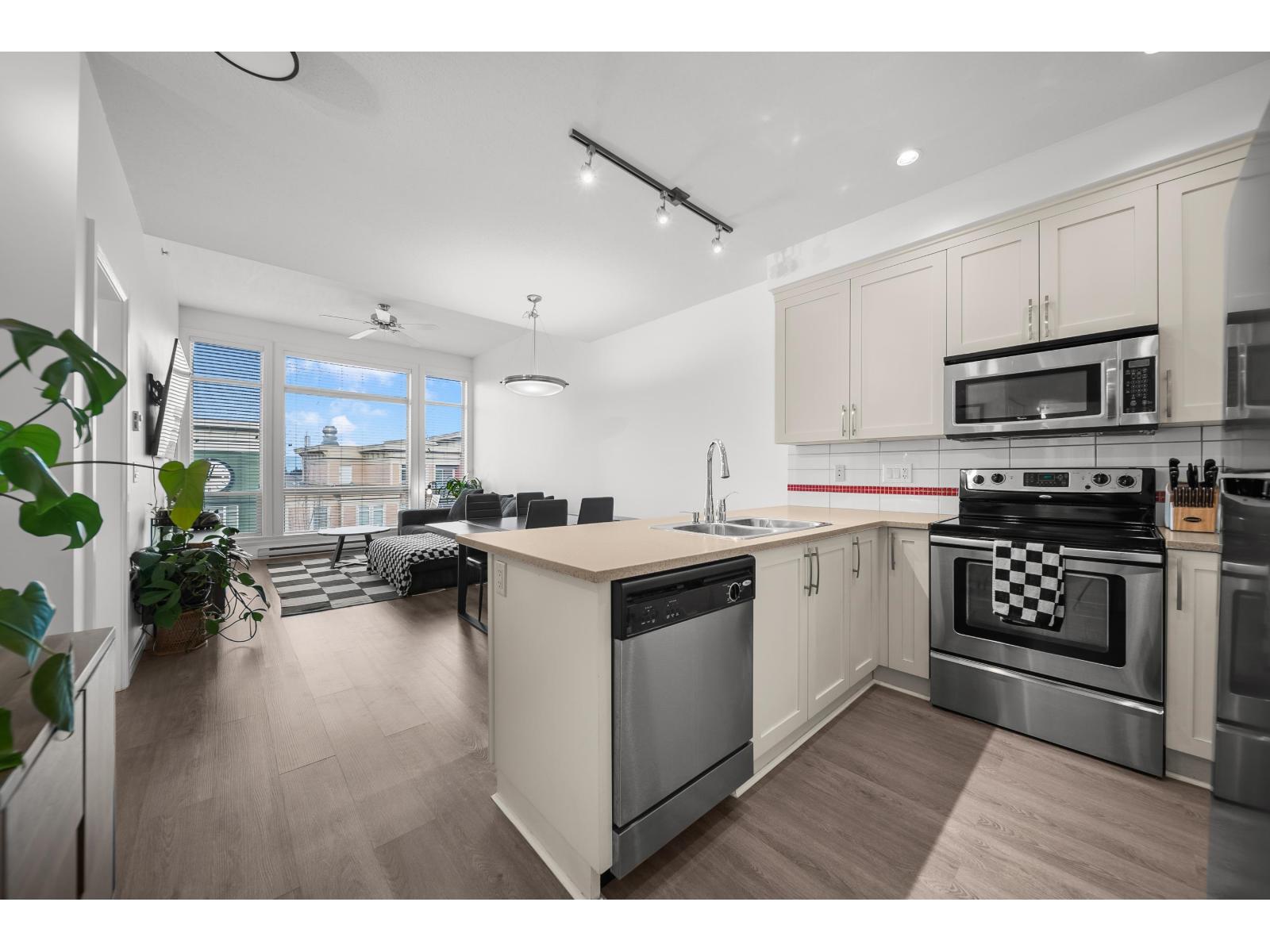 408 45530 MARKET WAY|Garrison Crossing, Chilliwack, British Columbia