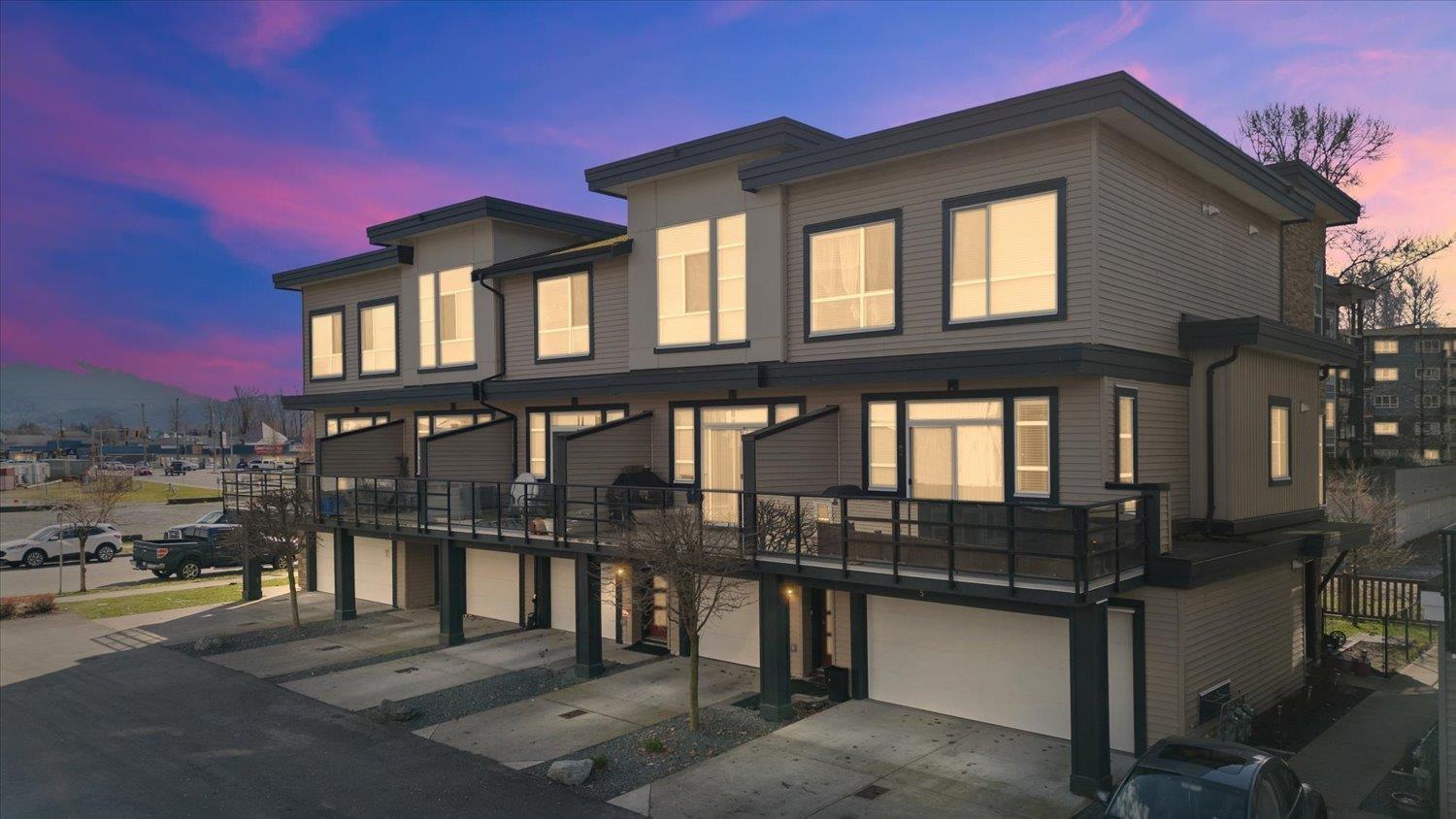 5 8413 Midtown Way, Chilliwack Proper South, Chilliwack, British Columbia V2P 0G7 - Photo 3 - R3100177