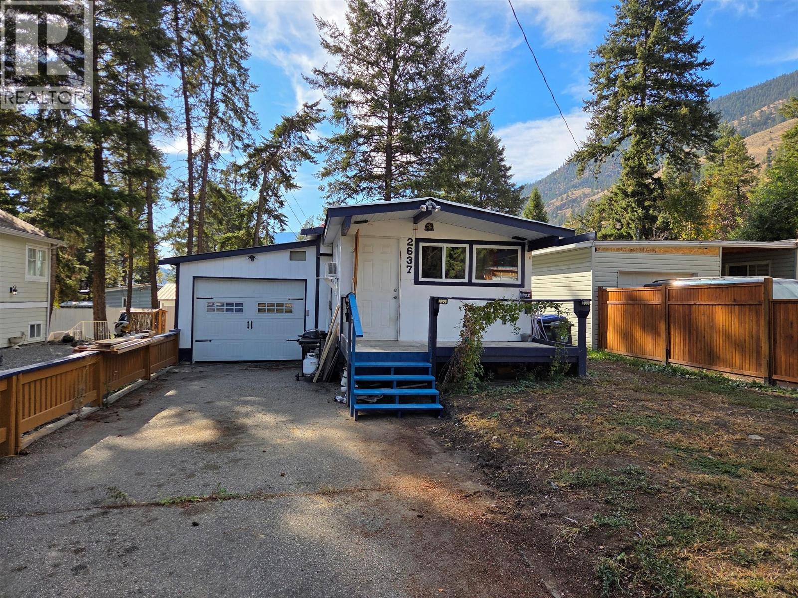 2637 9th Street, Olalla, British Columbia