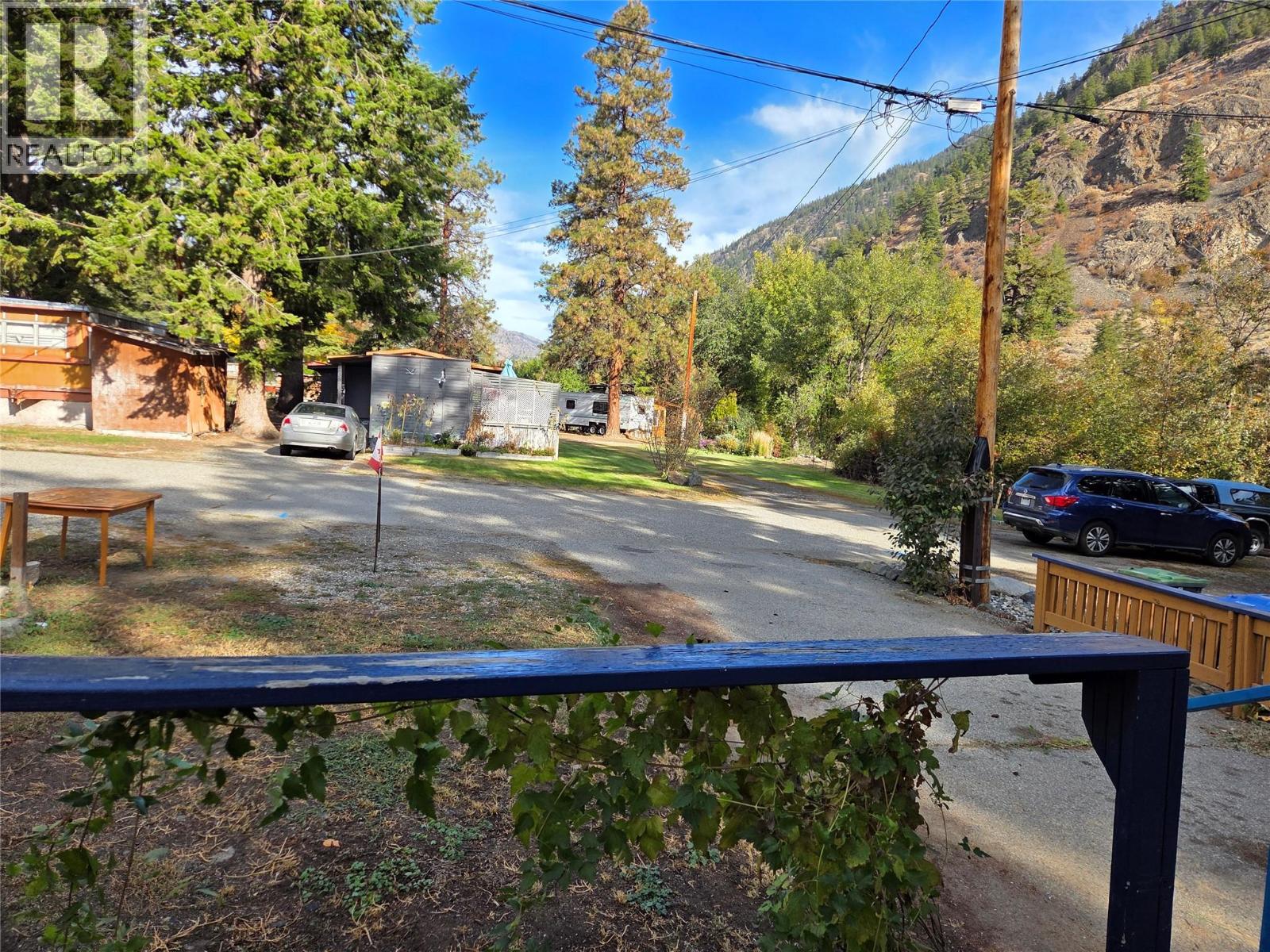 2637 9th Street, Olalla, British Columbia  V0X 1N6 - Photo 18 - 10365285