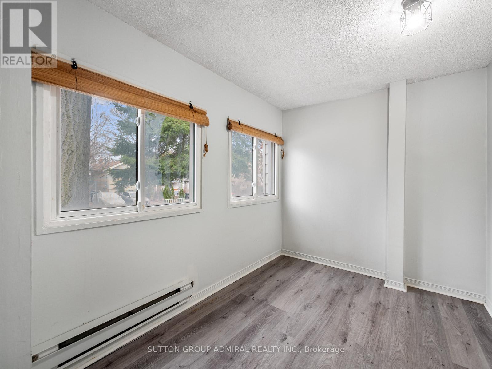 23 Kenworthy Avenue, Toronto, Ontario  M1L 3B1 - Photo 9 - E12959372