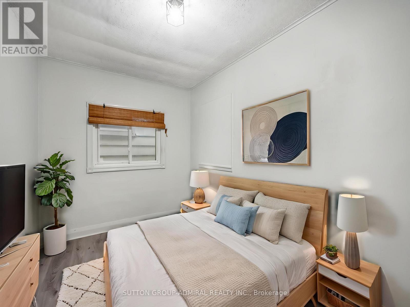 23 Kenworthy Avenue, Toronto, Ontario  M1L 3B1 - Photo 5 - E12959372