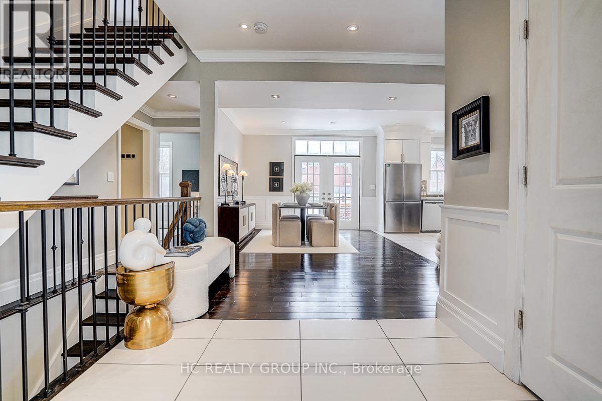 8 Beech Street, Markham, Ontario  L3P 2A2 - Photo 3 - N12852670