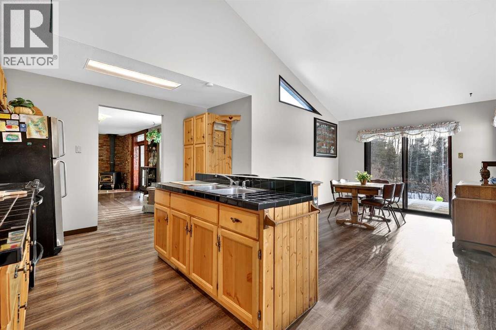 33235 Range Road 64, Rural Mountain View County, Alberta T0M 1X0 - Photo 13 - A2278727