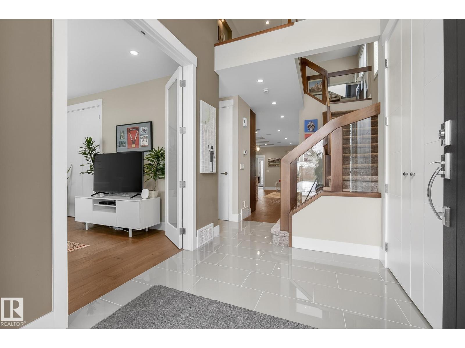 9648 83 Av Nw, Edmonton, Alberta  T6C 1C2 - Photo 5 - E4480897