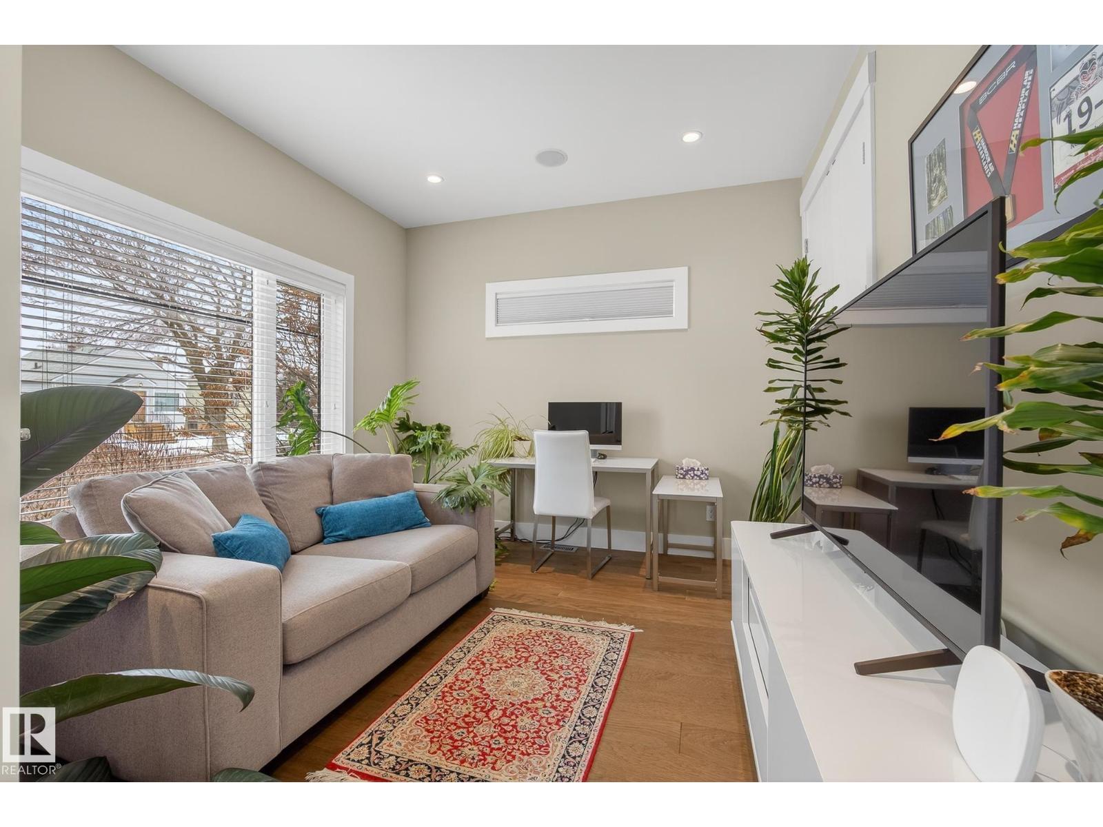 9648 83 Av Nw, Edmonton, Alberta  T6C 1C2 - Photo 6 - E4480897