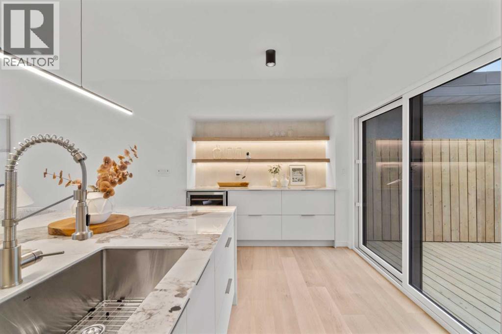 3531 Spruce Drive Sw, Calgary, Alberta  T3C 3A5 - Photo 10 - A2284493