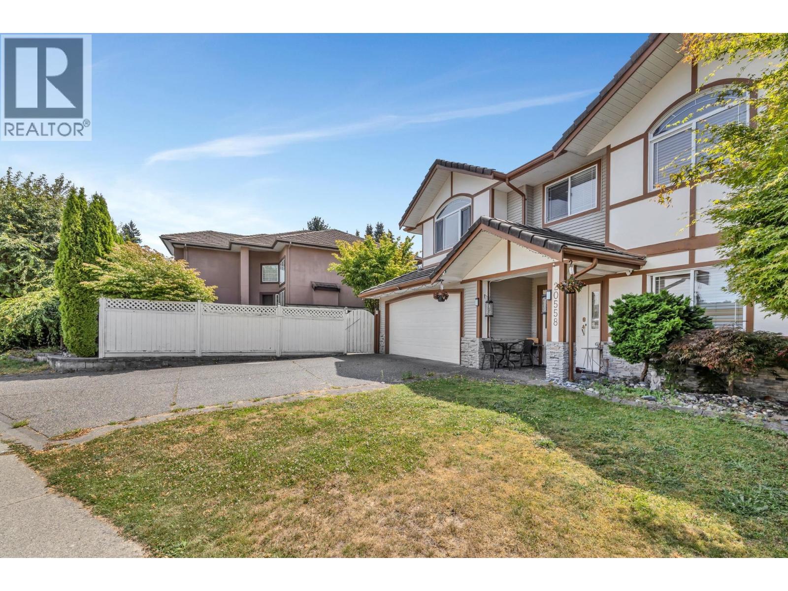 20558 122 Avenue, Maple Ridge, British Columbia  V2X 2N6 - Photo 2 - R3106600