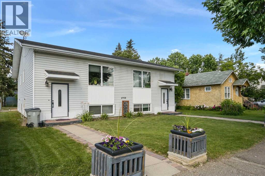 4908 54 Avenue, High Prairie, Alberta